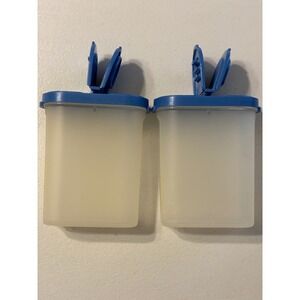 2 Tupperware Spice Shakers Blue Lid Frosted Clear Plastic‎ Made in USA Preowned